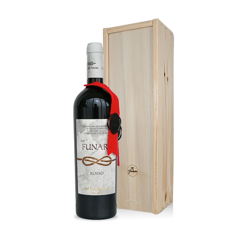 Funare, zachte en stevige rode wijn uit Abruzzen in houten wijnkist Funare, zachte en stevige rode wijn uit Abruzzen in houten wijnkist