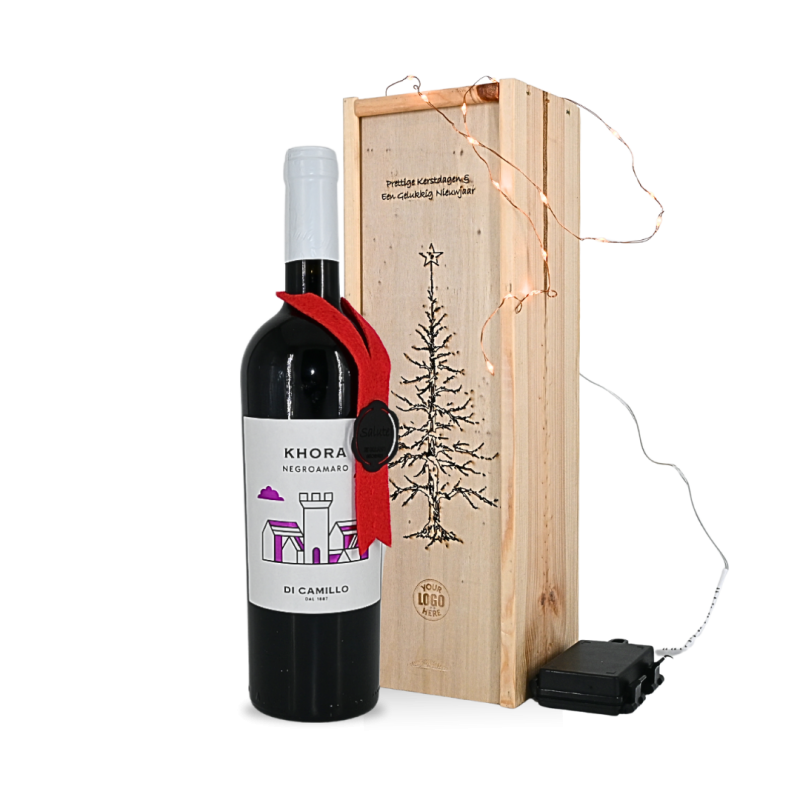 Khora wijn in sprankelende kerstboomkist Khora wijn in sprankelende kerstboomkist