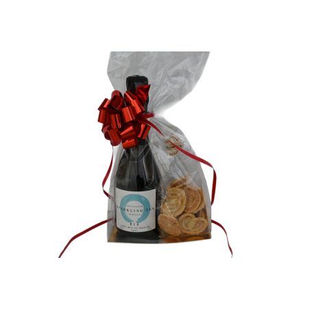 Kerstpakketje 0,0% - Flesje Sparkling tea met kaasvlinders