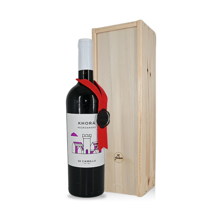 Negroamaro Khora rode wijn uit Puglia in houtenwijnkist